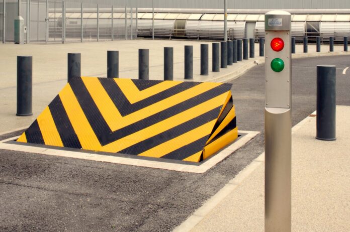 road blockers in pakistan