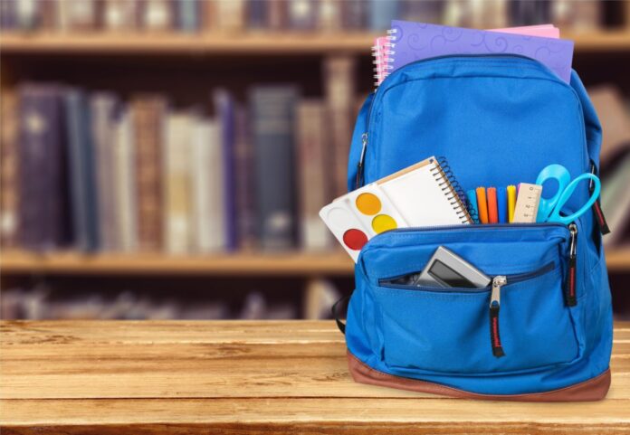 How to organize your school bag?