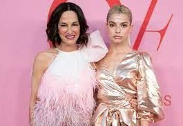 Who Is Kit'S Fashion Designer Mom