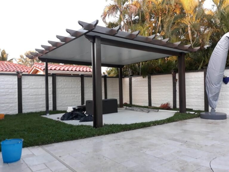 Pergola contractor