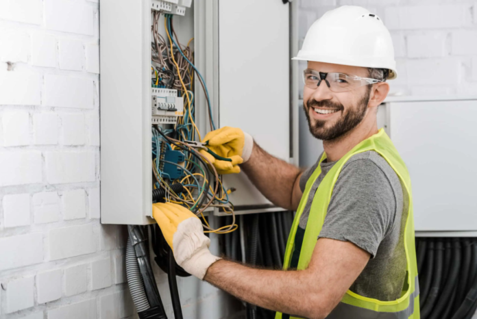 The Advantages of Working With a Licensed Electrician in Fort Collins