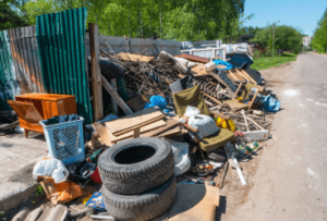 Junk Removal: Decluttering Your Home the Easy Way
