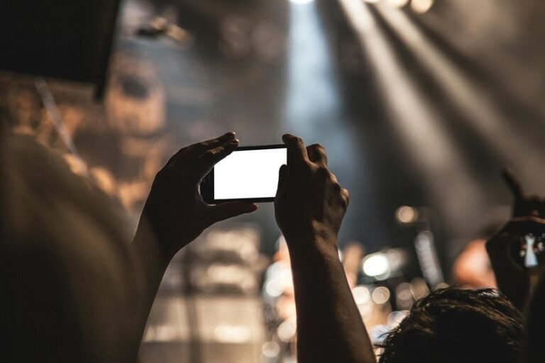 audience builder for digital apex