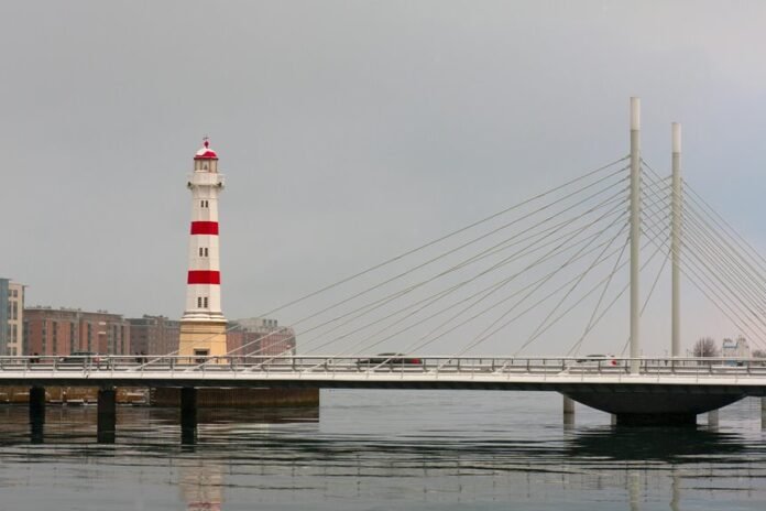 seo engine marketing lighthouse